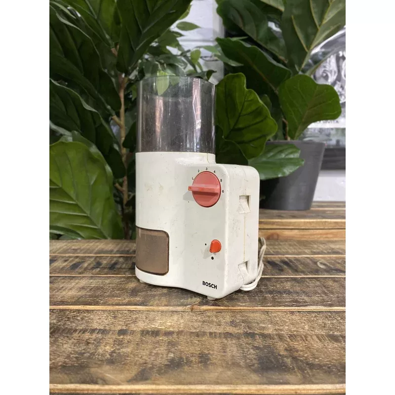 #306 1980s Small Electric Coffee Maker Cream