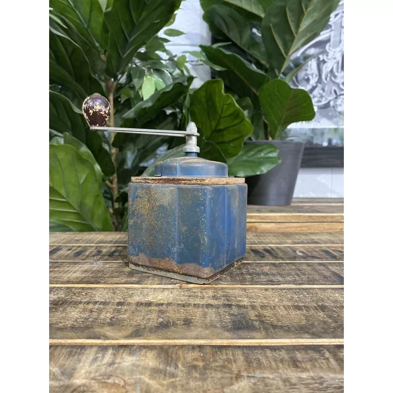 35-art-deco-square-blue-bakelite-hand-coffee-grinder #35 Art Deco Square Blue Bakelite Hand Coffee Grinder