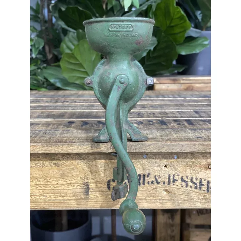48-1900s-beatrice-bench-clamp-cast-iron-hand-coffee-grinder #48 1900s Beatrice Bench Clamp Cast Iron Hand Coffee Grinder